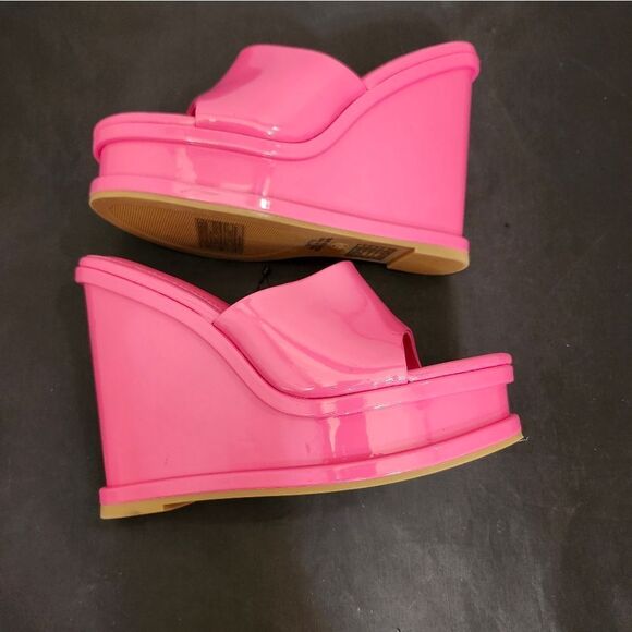 BRAND NEW FOREVER OPEN-TOE PLATFORM BLOCK-HEEL SANDAL - Picture 9 of 16